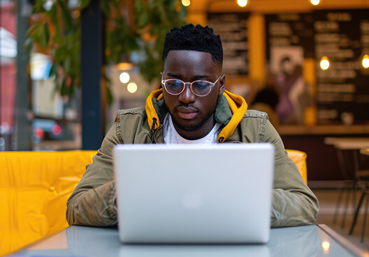 Managing Financial Portfolio Online with Digital Solutions